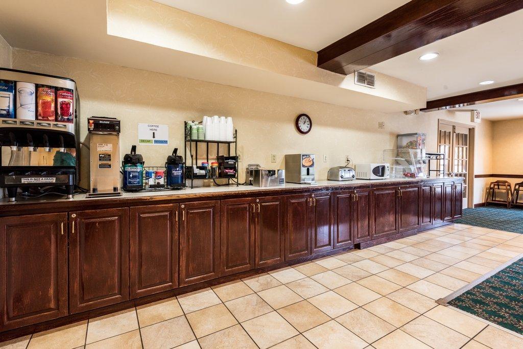 Red Roof Inn & Suites Knoxville East Extérieur photo