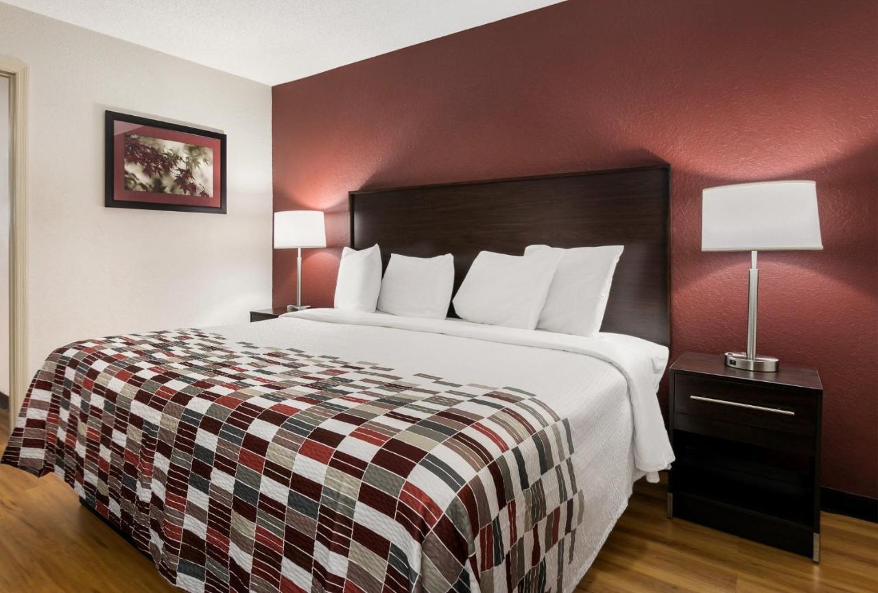 Red Roof Inn & Suites Knoxville East Extérieur photo