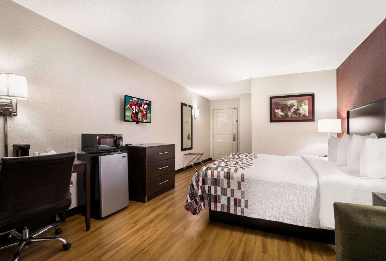 Red Roof Inn & Suites Knoxville East Extérieur photo