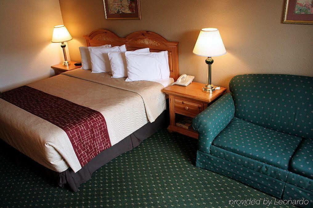 Red Roof Inn & Suites Knoxville East Extérieur photo